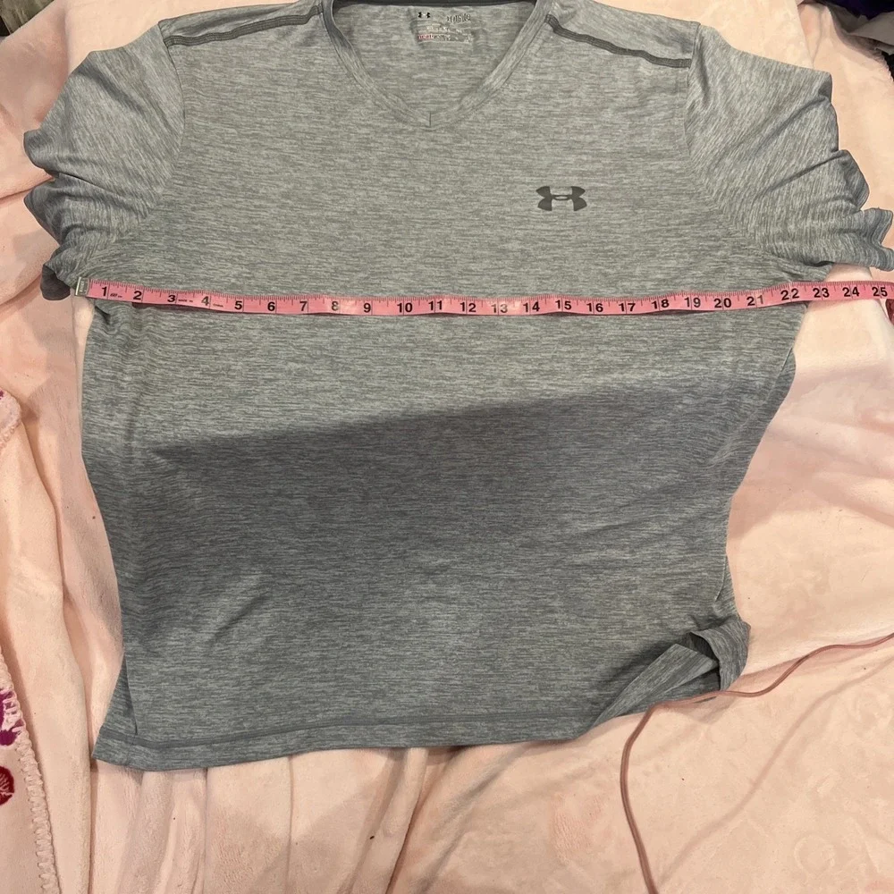 Under Armour Heat Gear Loose Mens Gray Chest‎ Logo Tee size X-Large188